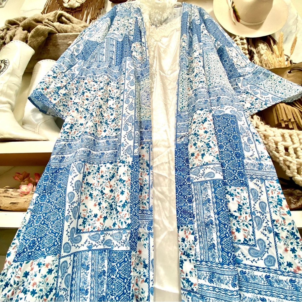 Beautiful Duster boho cover up w prairie southwestern country vibe